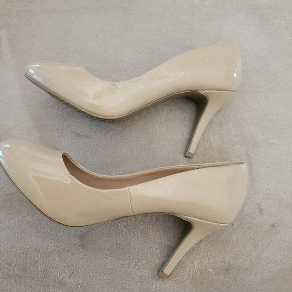 Steve Madden Size 9 shoes - Picture 4 of 5